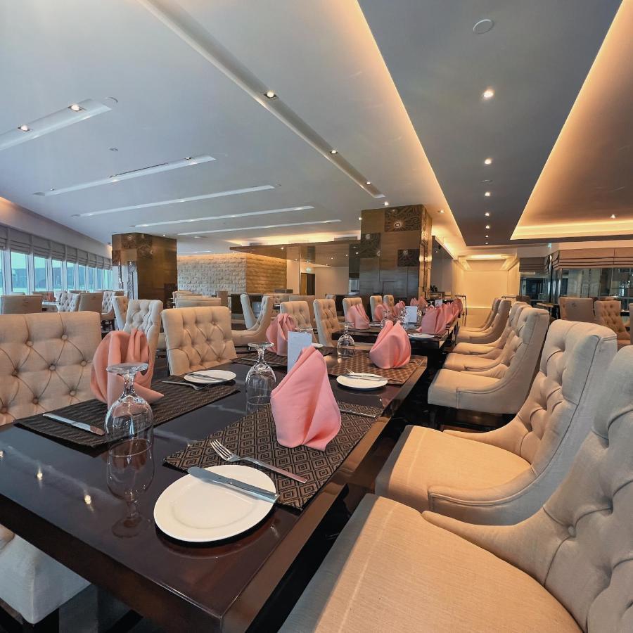 Puteri Wing - Riverside Majestic Hotel Κουτσίνγκ Εξωτερικό φωτογραφία