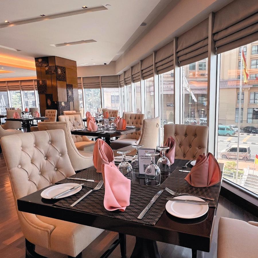 Puteri Wing - Riverside Majestic Hotel Κουτσίνγκ Εξωτερικό φωτογραφία