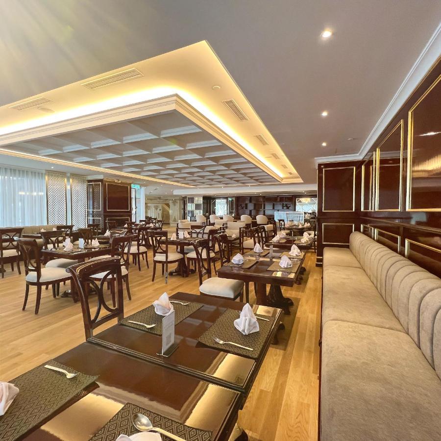Puteri Wing - Riverside Majestic Hotel Κουτσίνγκ Εξωτερικό φωτογραφία