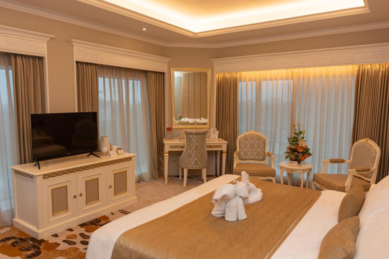Puteri Wing - Riverside Majestic Hotel Κουτσίνγκ Εξωτερικό φωτογραφία
